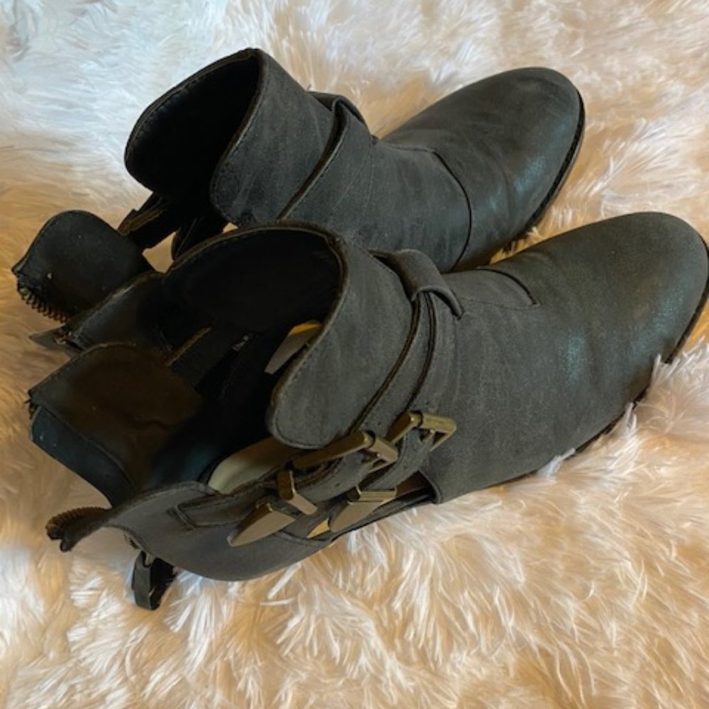 Shaylene Black Ankle Boots Size 10